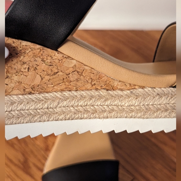 DV by Dolce Vita Emara Double Band Wedges - Picture 8 of 11